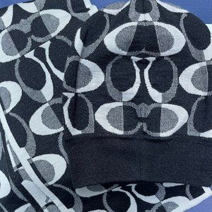 NEW Coach Tonal Dream Rib Knit beanie and scarf box set